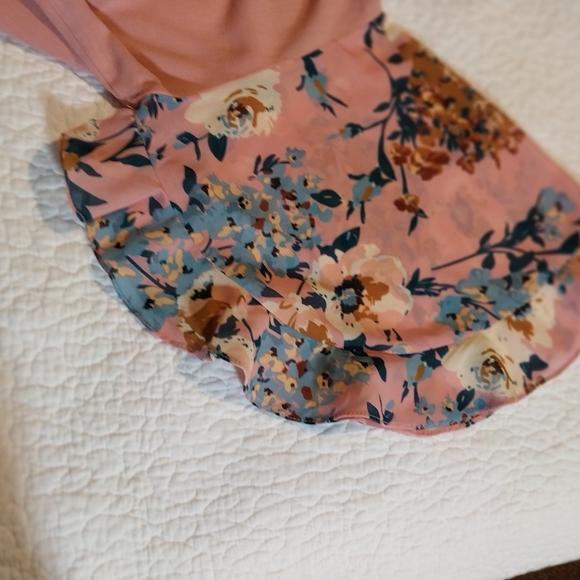 Umge USA   Floral Sleeve Pink Blouse S sz. - Picture 2 of 12